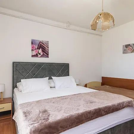 Ivanka Apartamento Trogir
