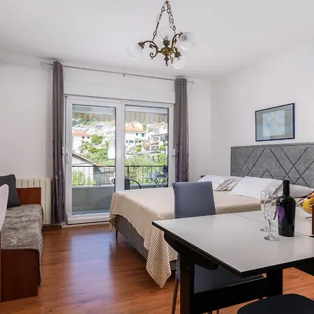 Ivanka Apartamento