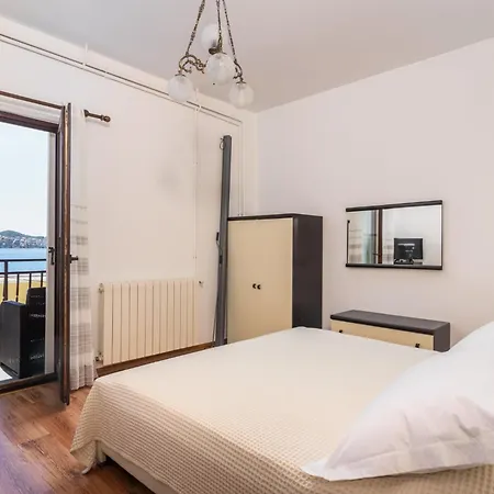 Apartment Ivanka *