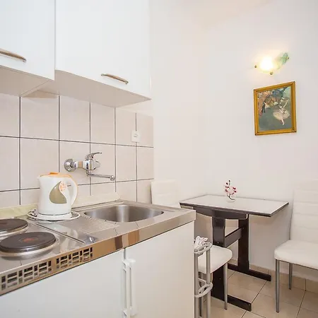 Ivanka Apartamento *