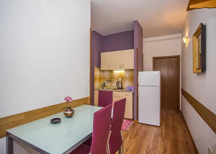 Ivanka Apartamento *