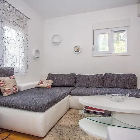 Apartman Ivanka *